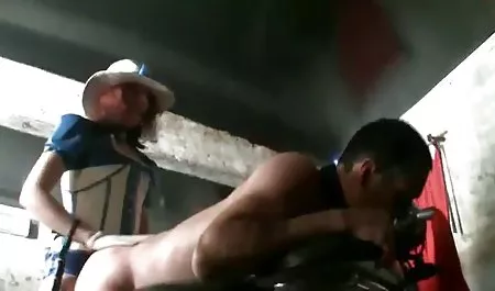 أخي طالب في كلية موقع سكس عربي لبناني الحقوق و 1.2