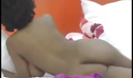 اثنين مثير منتديات السكس المصرية علقت بي-بي-سي