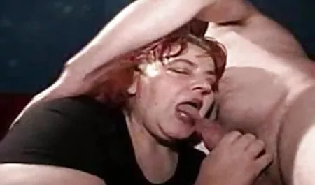 قررت ارتداء فستان, الملابس اول موقع سكس عربي الداخلية أو ملابس الجمال